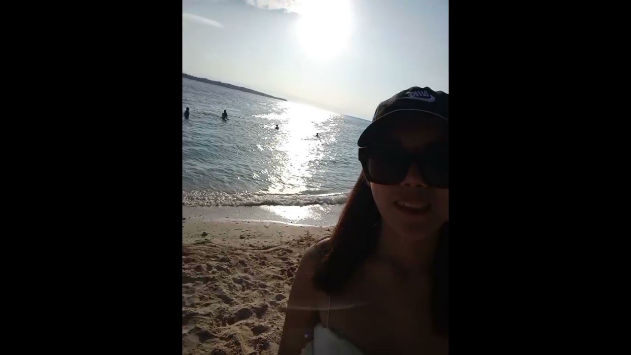 Escolha uma garota de que você goste e converse por vídeo com ela