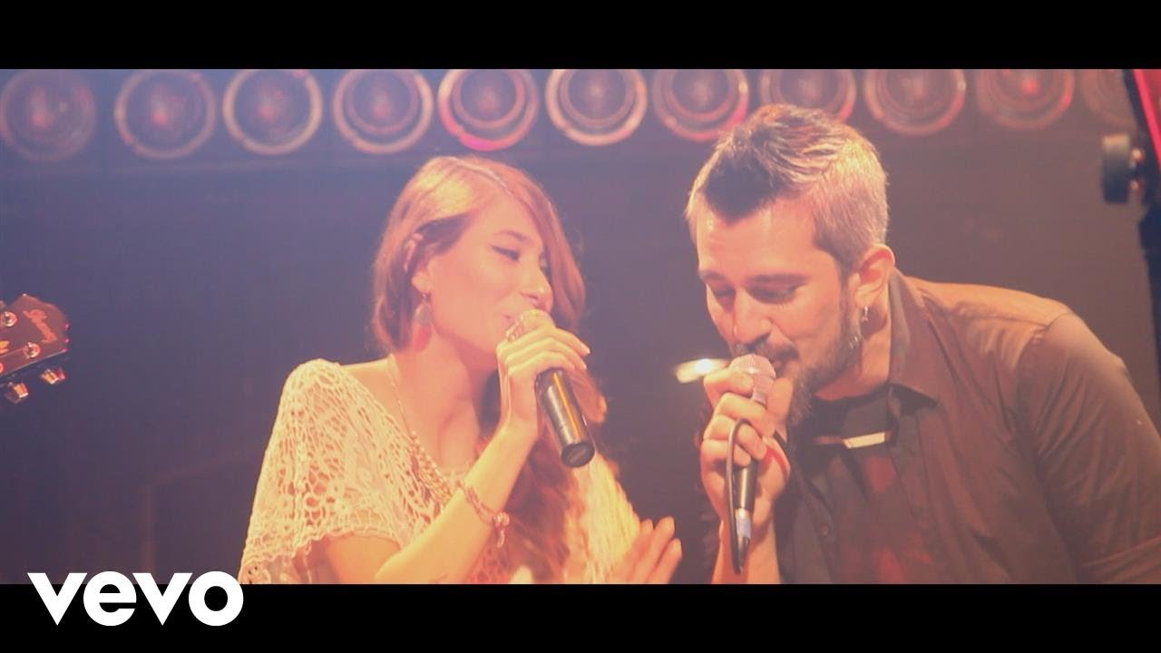 Esin Iris - Senin Şarkın ft. Koray Candemir