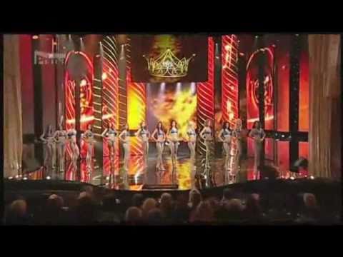 Česká Miss 2011 - Promenáda v plavkách