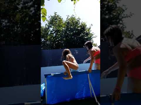 estamos na piscina
