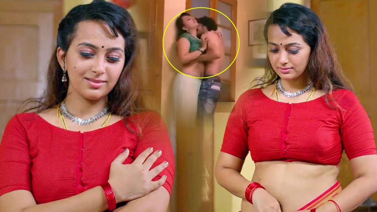 Ester Noronha & Ajay Telugu Super Hit Passionate Scene || Ester Noronha || Hanuman Talkies