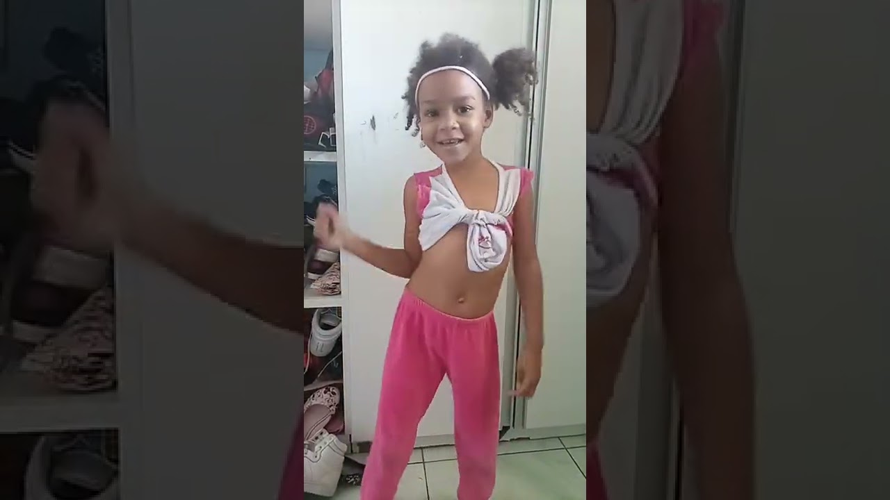 eu dançando free kk