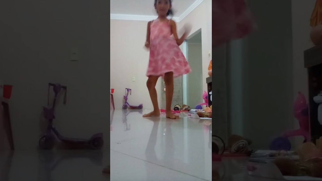 Eu dançando funk [meme]
