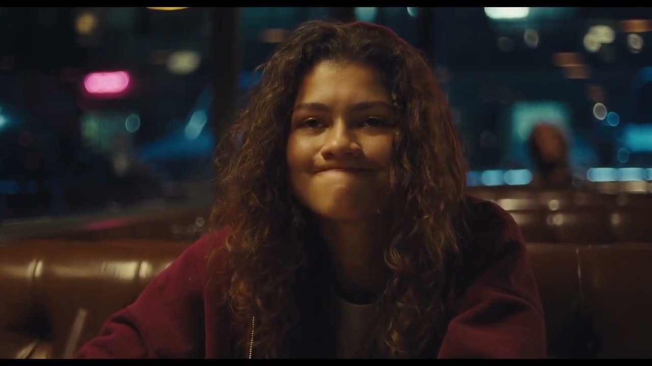 Euphoria / Rue Talking With Ali at Diner | 