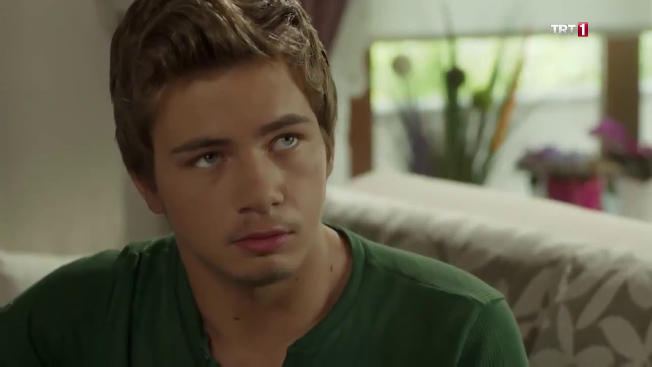 Ev sineması kuşağında #KoyverdinGittinBeni bu akşam saat 23.00'te #TRT1'de!