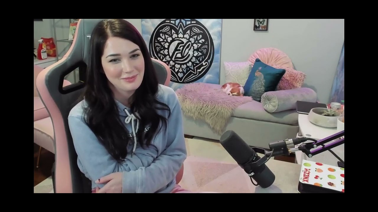 Evelyn Clarie - The Queen of Armpit Farts