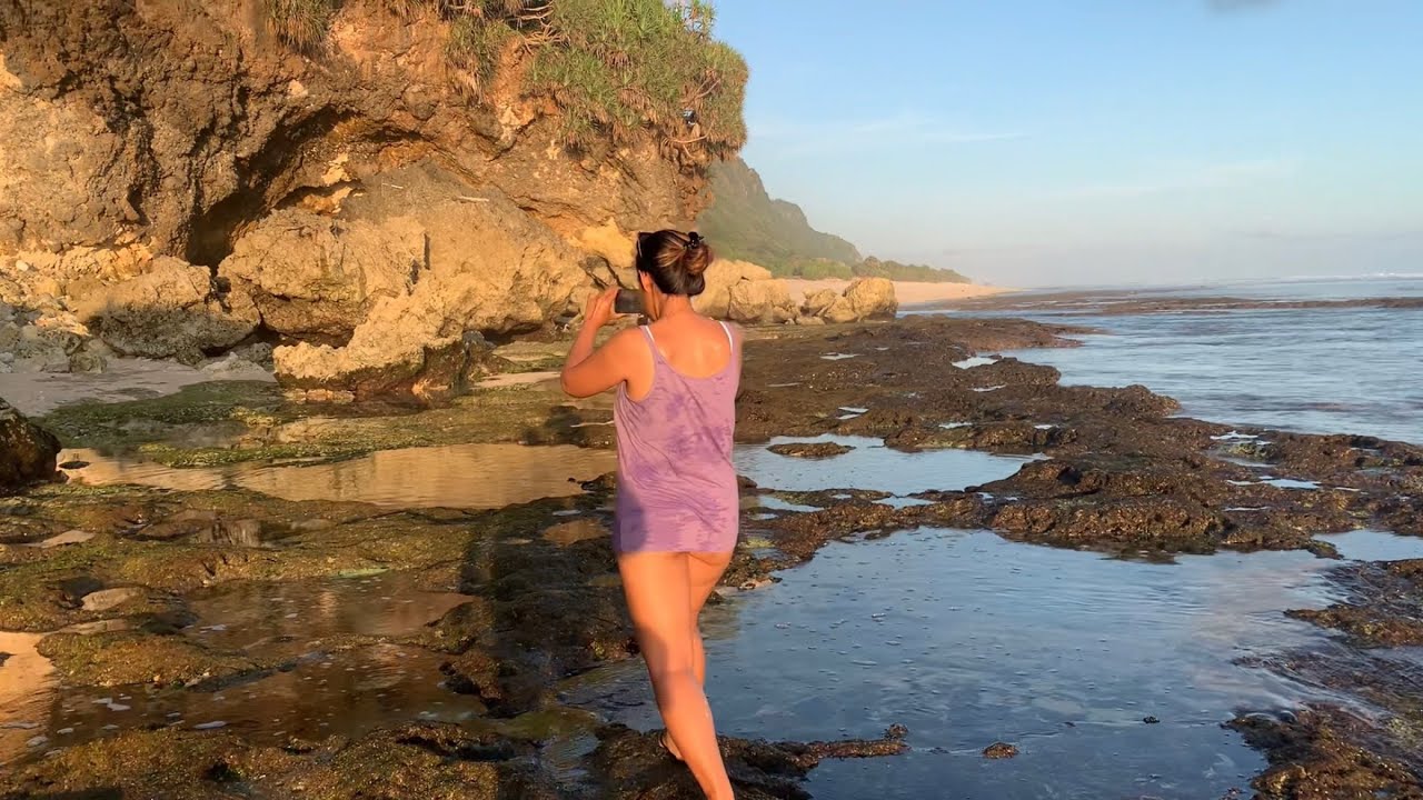 EXPLORE BEAUTIFUL BEACHES IN BALI || THE-THE & NUNGALS BEACH