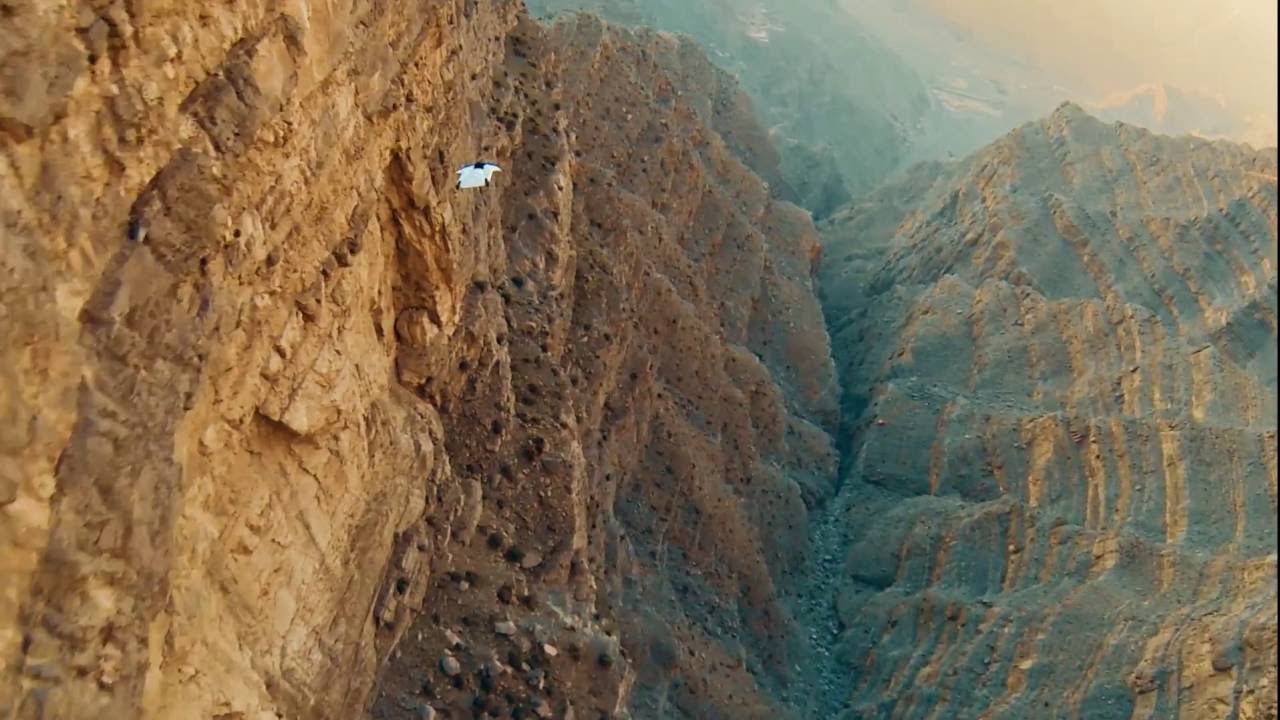 Extreme Wingsuit Dubai | Graham Dickinson & Dario Zanon