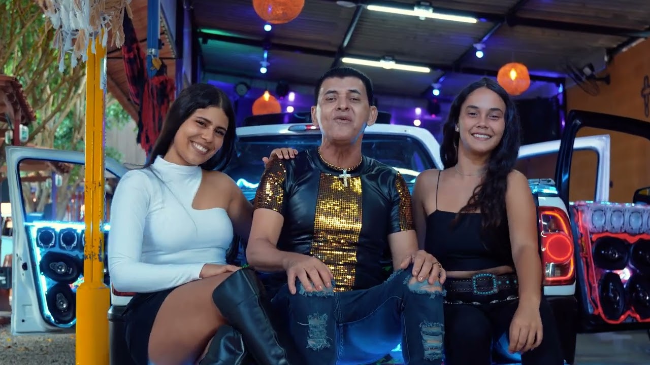 FABINHO SARADÃO-CLIPE OFICIAL= DEIXAR ELA MOLHADINHA
