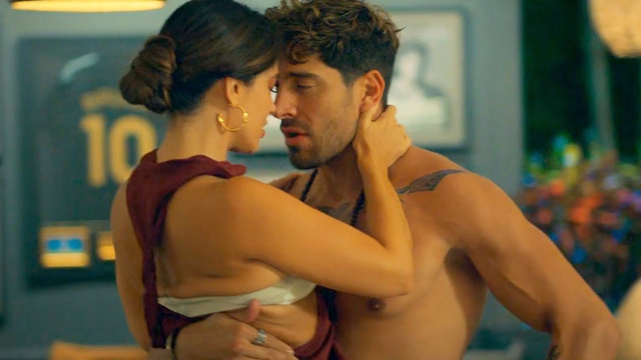 Fake Profile: Season 2 / Kiss Scenes - Spanish and Beauty