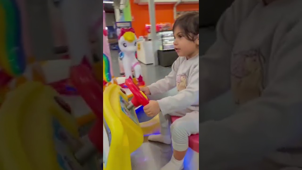Family entertainment centre #kids#play#family#mom#babygirl #jump#trampling