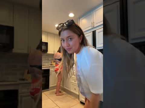farting girls