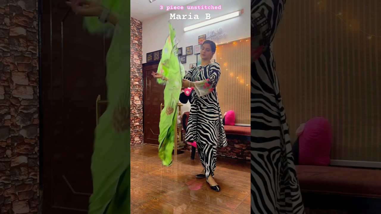Fashion on rewind.✨#fashion #fashionblog #styling #lawnsuit #mariab #reels #instafashion #ootd