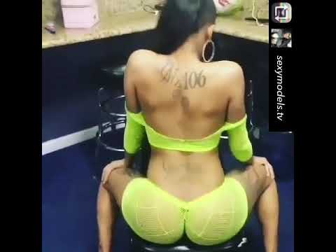 Fat A$$ twerking 💯