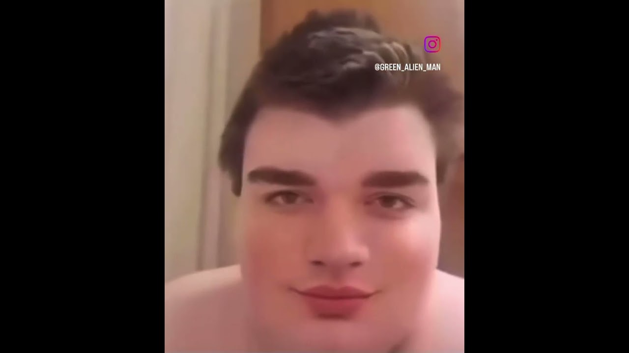 Fat guy farts then screams
