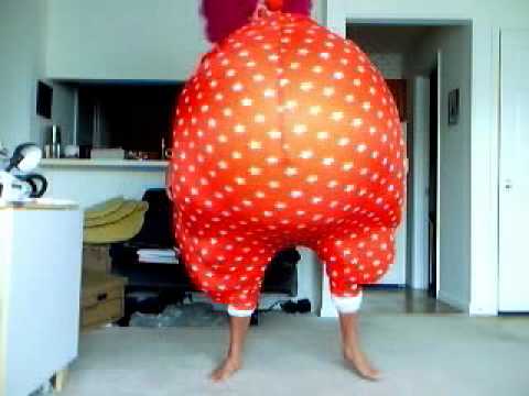 Fat stupid totally unprofessional clown