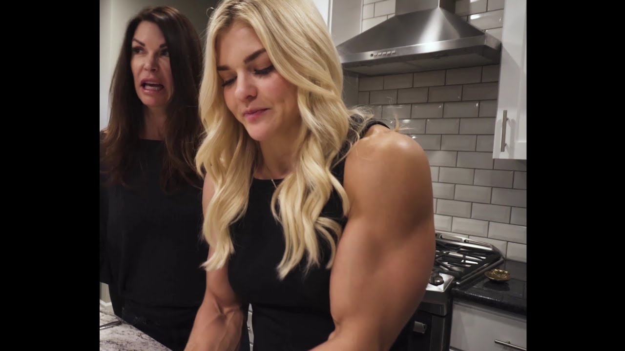 FBB Brooke Holladay Ence flexing shredded biceps