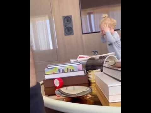 FEDEZ CADE IN CASA