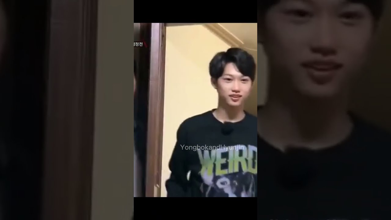 Felix oda arkadaşı seçildiği zaman kimsenin onu seçmediğni sanıyor🥺🦋 #shorts #skz #Felix #seungmin