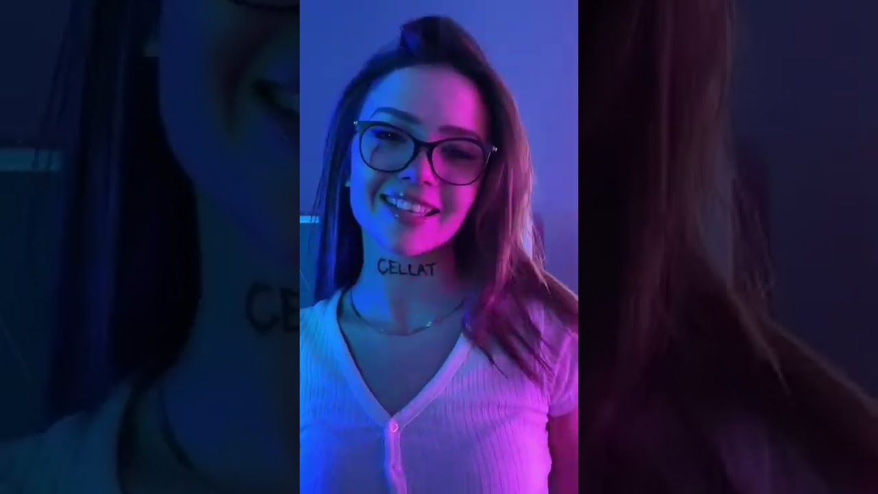 Feride Özdinç boynuna CELLAT yazdı!