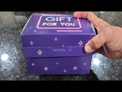 FETTIPOP Birthday Gift Box Confetti Pop up DIY Review, Super fun gift box! With a built in confetti