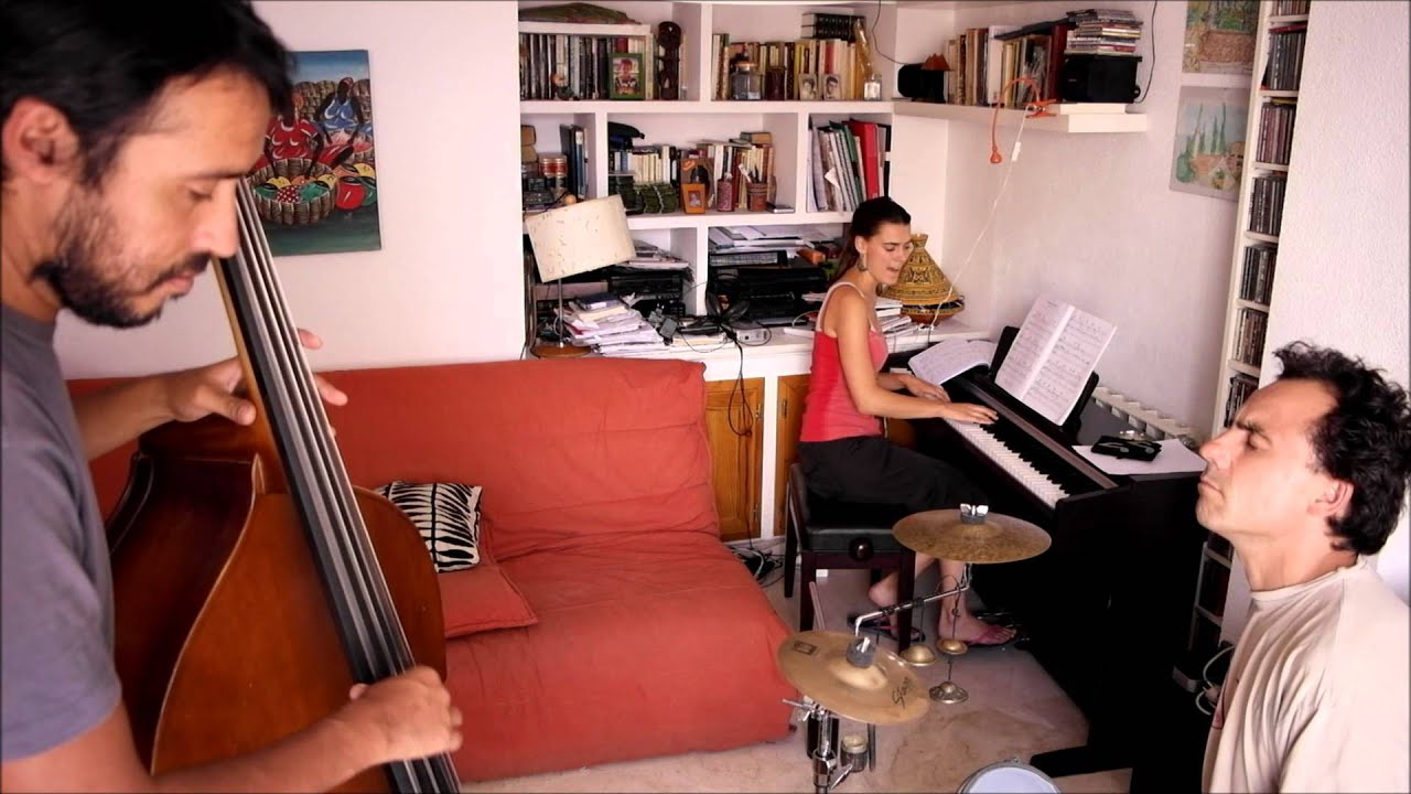 Fields of Gold - Cover by Caitlin Mayall, Javi Viana and Tomi.