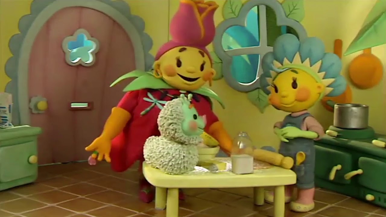 Fifi and The Flowertots | Hole Lot Of Fun | Cartoon For Children 🌻