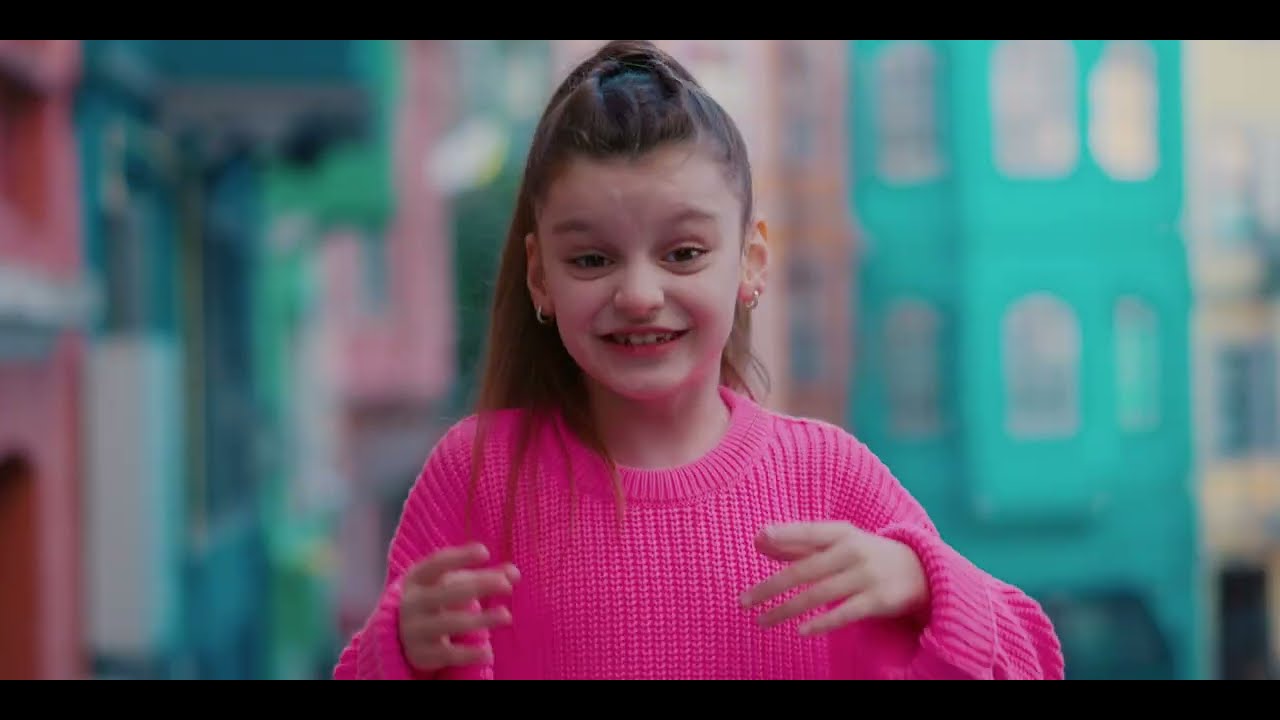 FILIZ KEMAL - Asik Mecnun (Official Video)