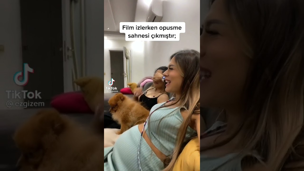 Film izlerken öpüşme sahnesi çıkmıştır #shorts #ezgizem