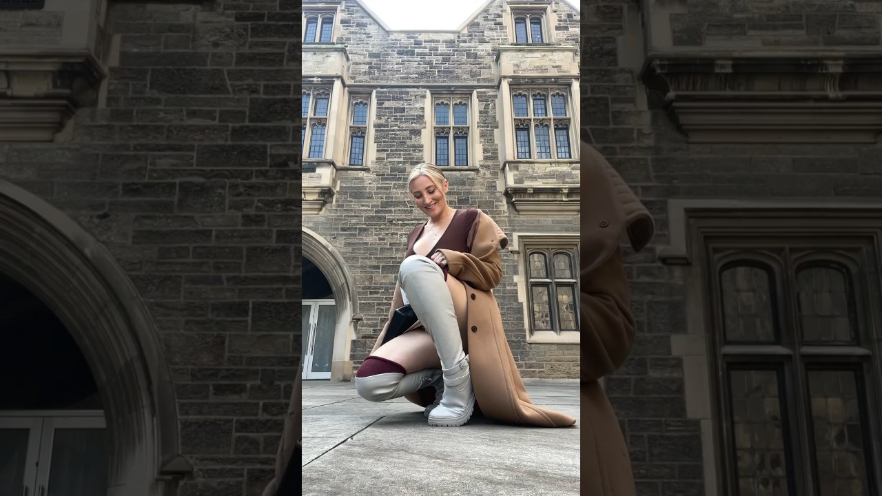 Filmed some fall content today at the University Of Toronto’s Hart House ❤️