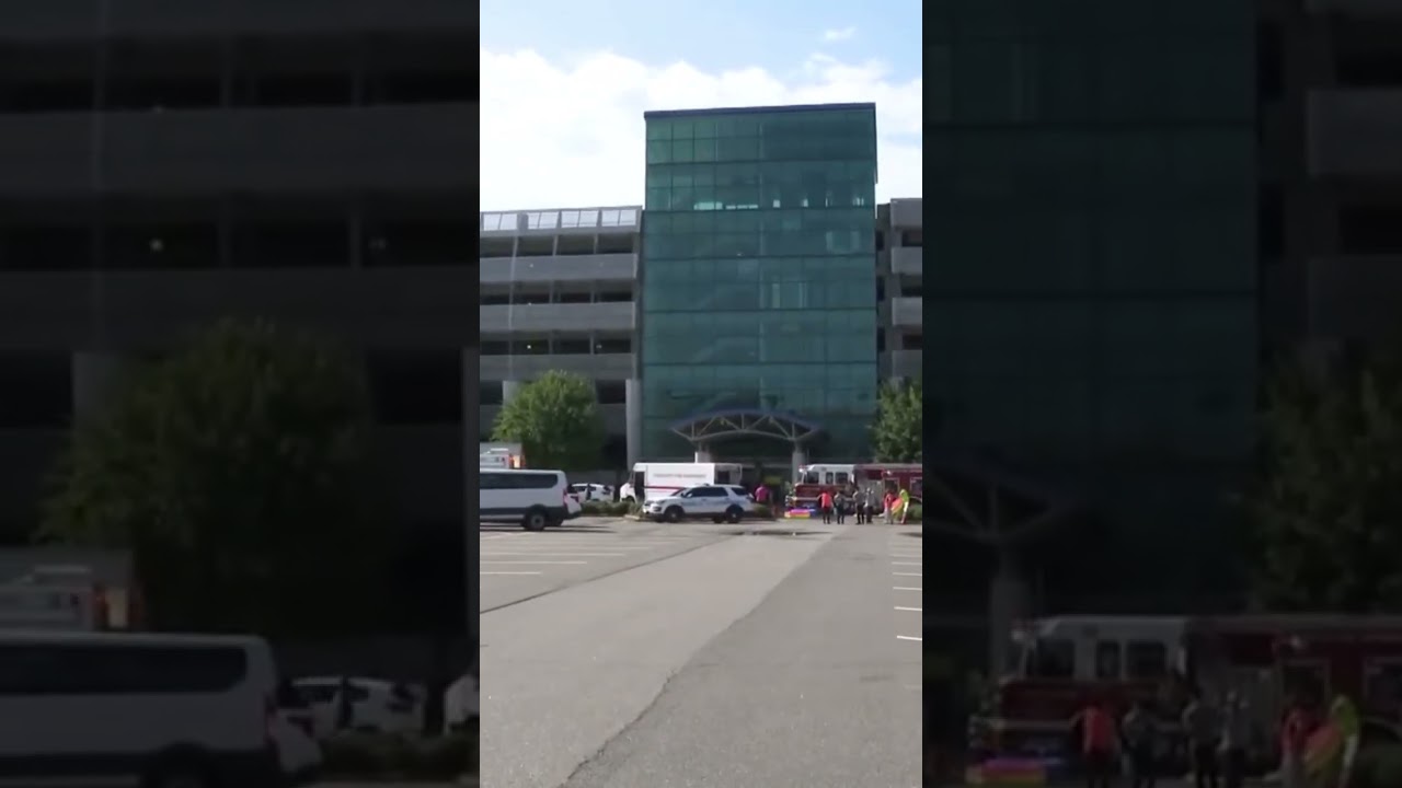 Fire engulfs cars at Charlotte airport parking deck