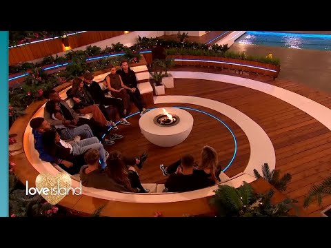 FIRST LOOK: A public vote puts the couples at risk | Love Island Series 9