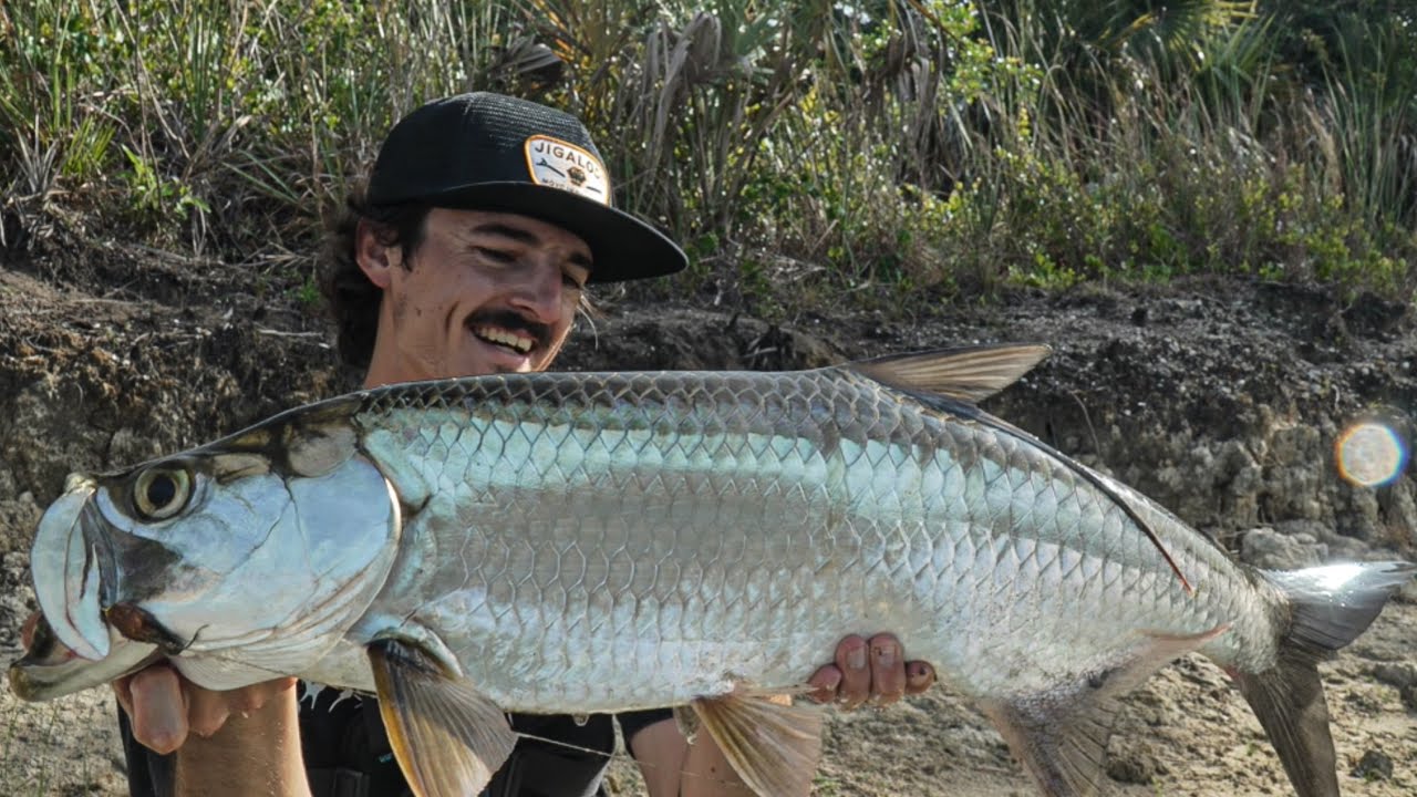 Fishing dried up canals with 4lb braid for big fish