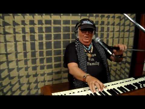 Focus - Sylvia, at Mosh Studios, Brazil (Oswaldo Malagutti on bass) (2014)