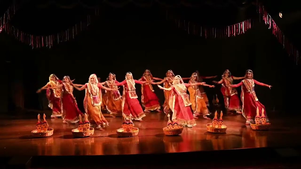 Folk Dance of Bihar । सामा चकेवा ।  Sama Chakeva Energetic Stage Performance.