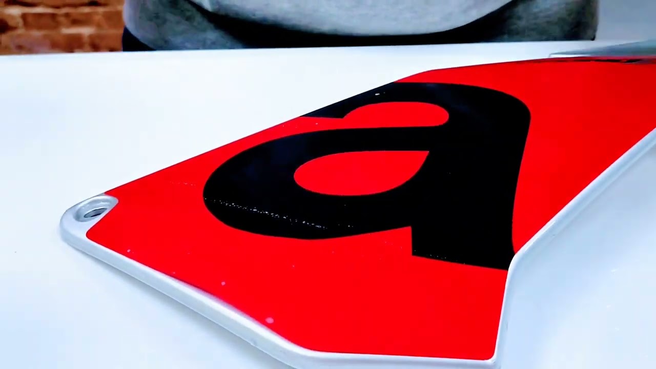 Fooqs Motorcycle stickers. How to apply? Aprilia Tuono V4. Motostickers. OEM design