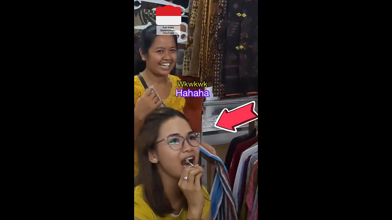 Foreigner Flirting with INDONESIAN GIRLS (intense 😏)