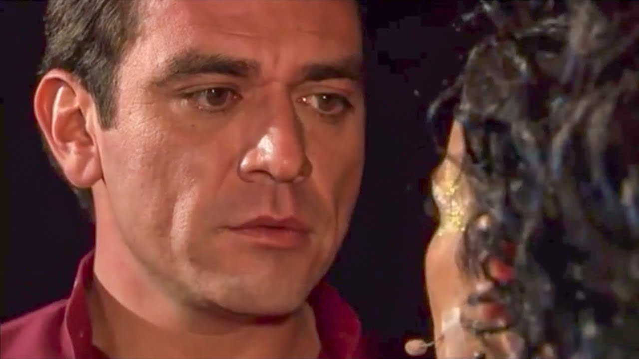 Fuego en la sangre | Maracuya ofrece trabajo a Oscar