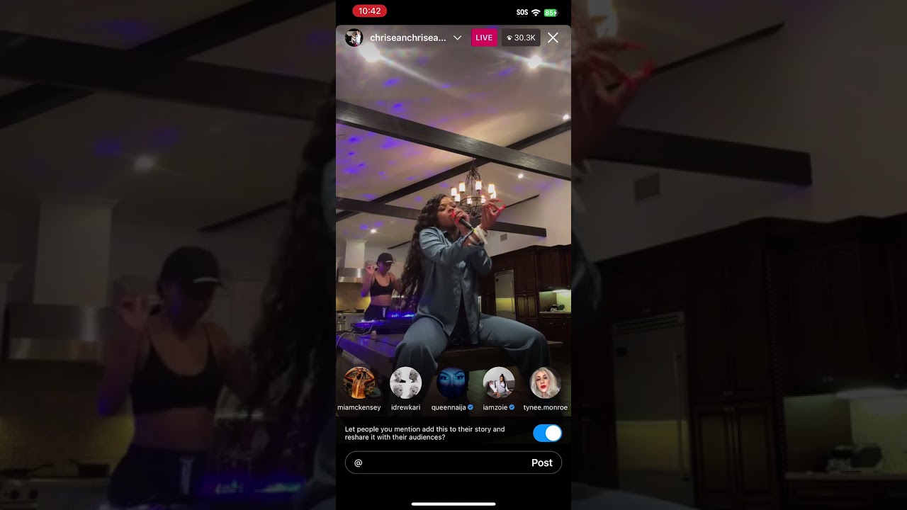 Full live video Chriseanrock twerking on Instagram live 10/17