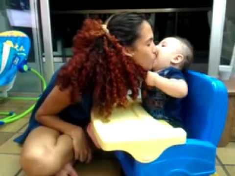 GABRIEL EBRAHIM - 04/11/2012 - BEIJANDO MAMÃE