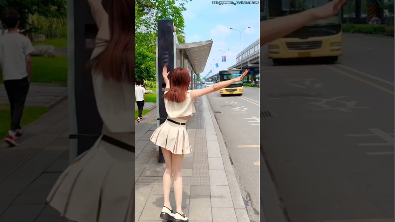 Gadis cina ini menari untuk sopir bus❗😍👀 #shorts #shortvideo