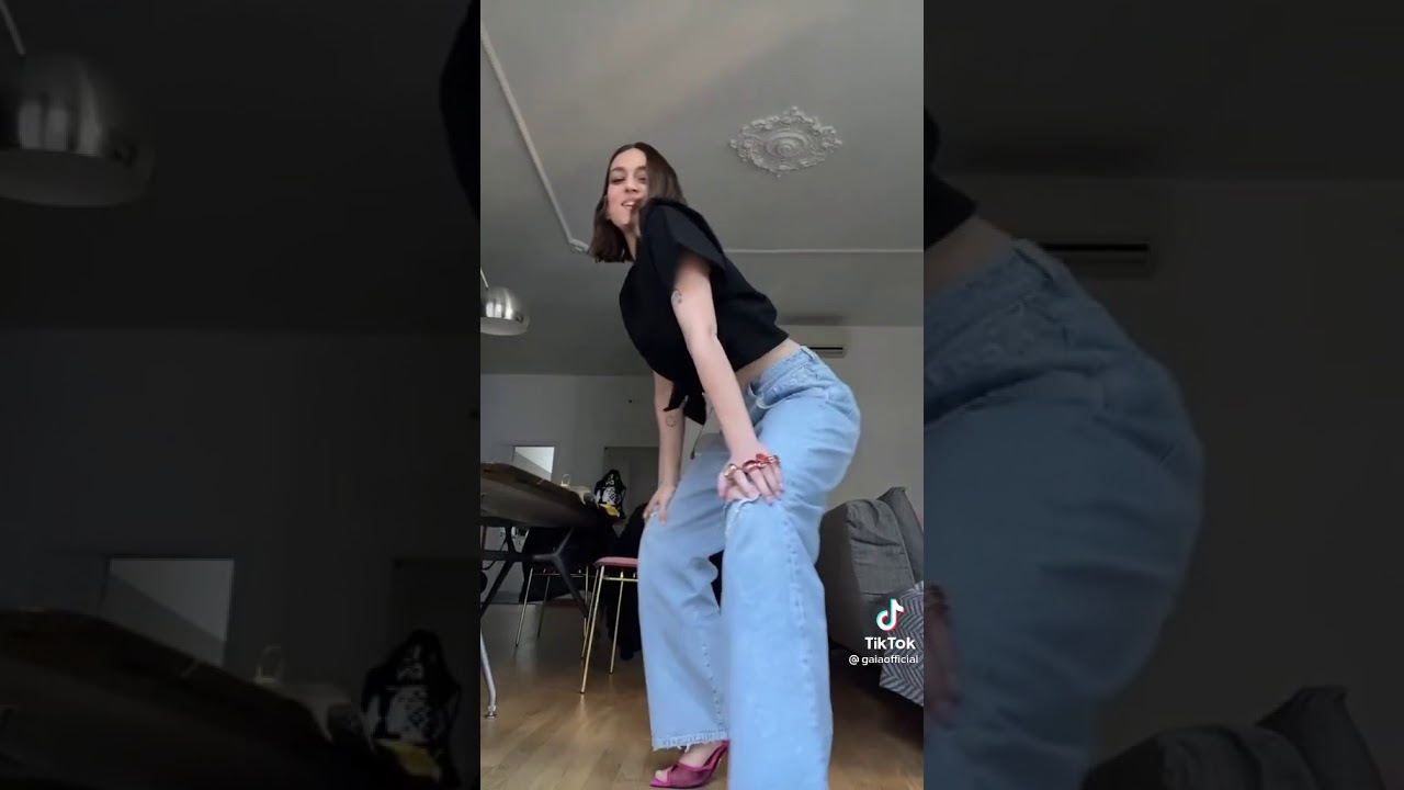 Gaia TikTok “Twerka su Cuore Amaro”