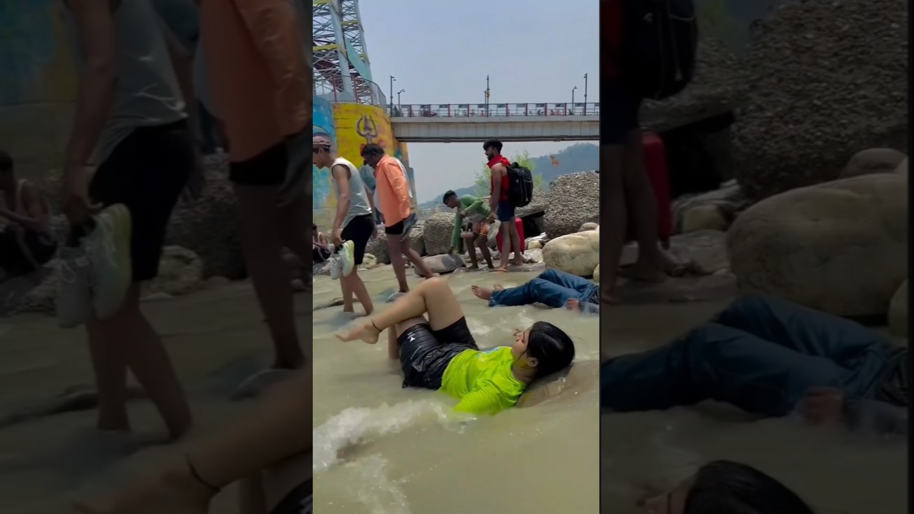 🌹Ganga bath: ganga river fun🌷🌼#ganga #gangariver #bathing #viralshorts