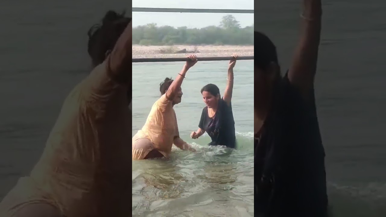 Ganga Snan 2025 | Holy Bathing | Desi Bhabhi Bathing | Simaria Ghat Snan #gangasnan