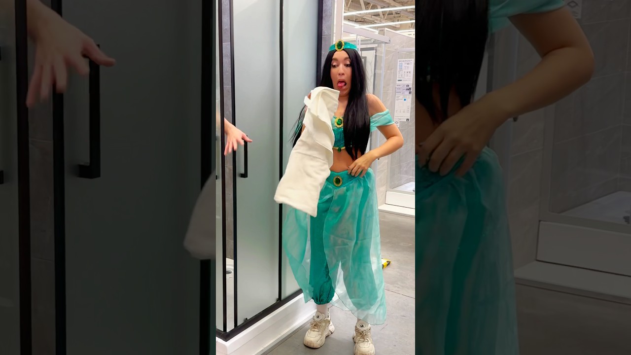 gave a towel to Aladdin…🤭😂 #jasminemeyer #aladdin