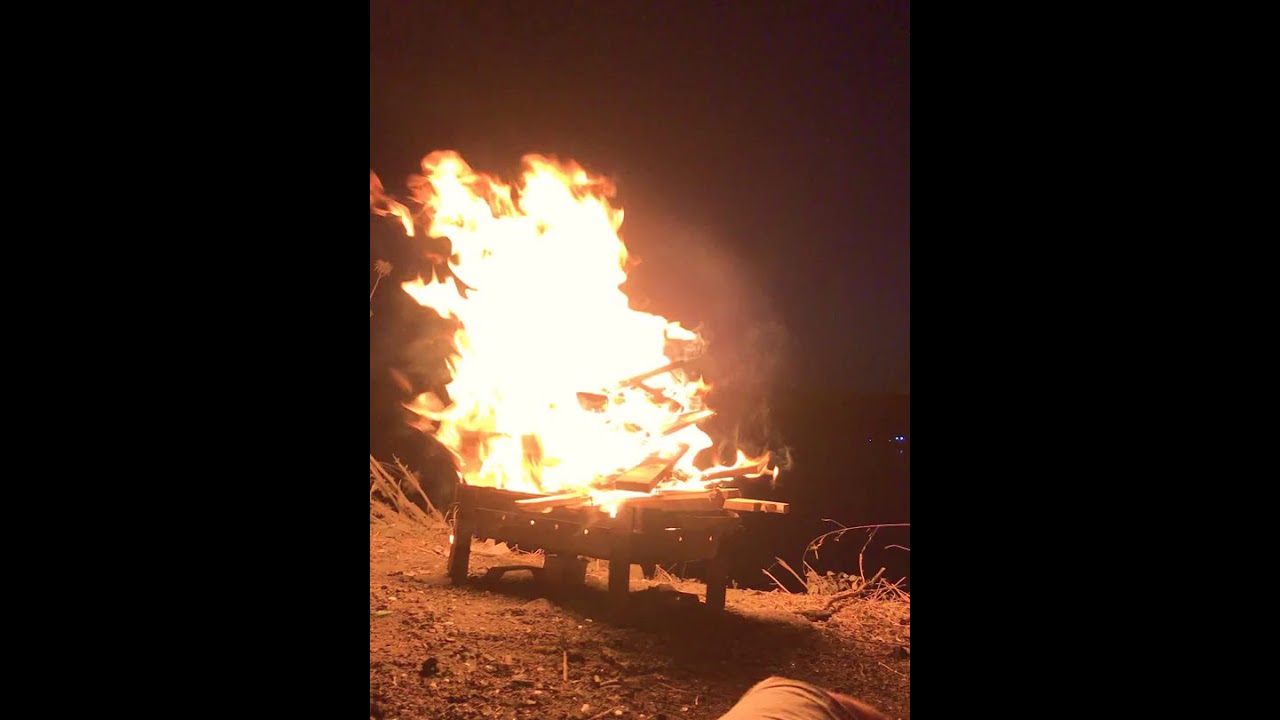 GECE ATEŞ BAŞINDA İNSTAGRAM MANGAL SNAP MANZARA SNAPLERİ WP GRUBU AÇIKLAMADA