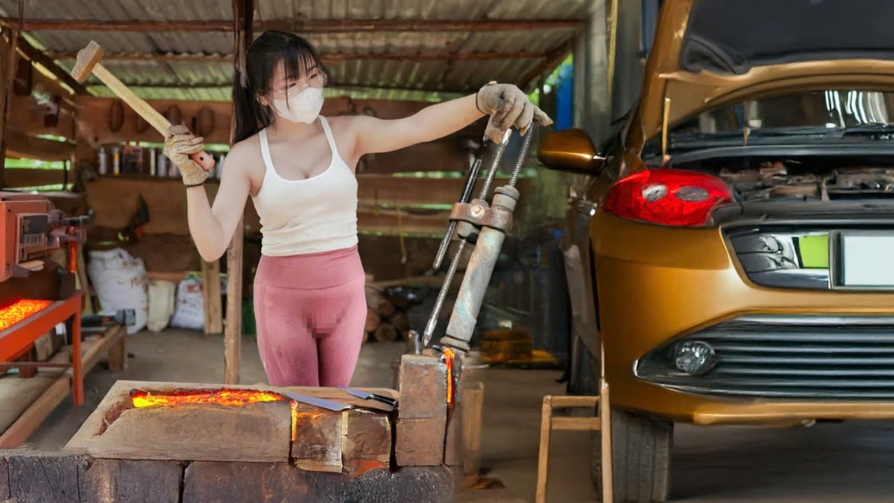 Genius Single Mom Restores Rusty Car After 35 Years to Use Again. Restoration Abandoned Car