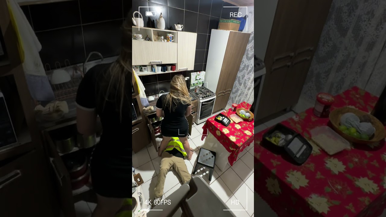 Gente olha como minha mulher recebeu o encanador aqui em casa!🐂😭