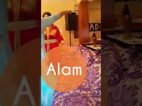 Ghazal gul friend sexy dance