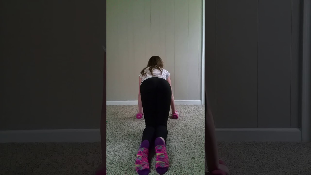 Gianna twerking 😂